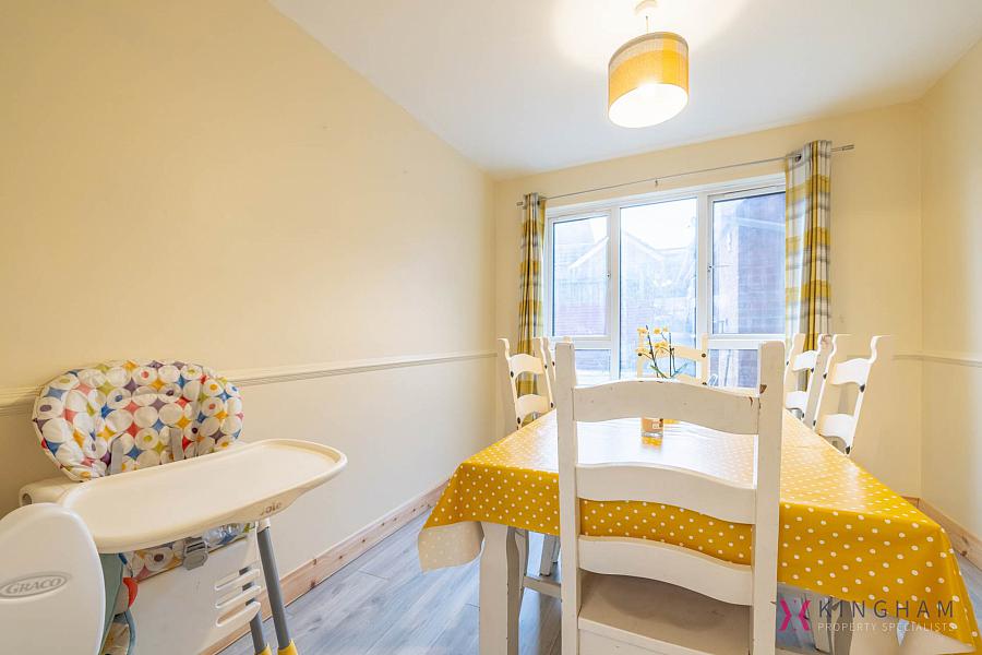 4 Collingwood Avenue