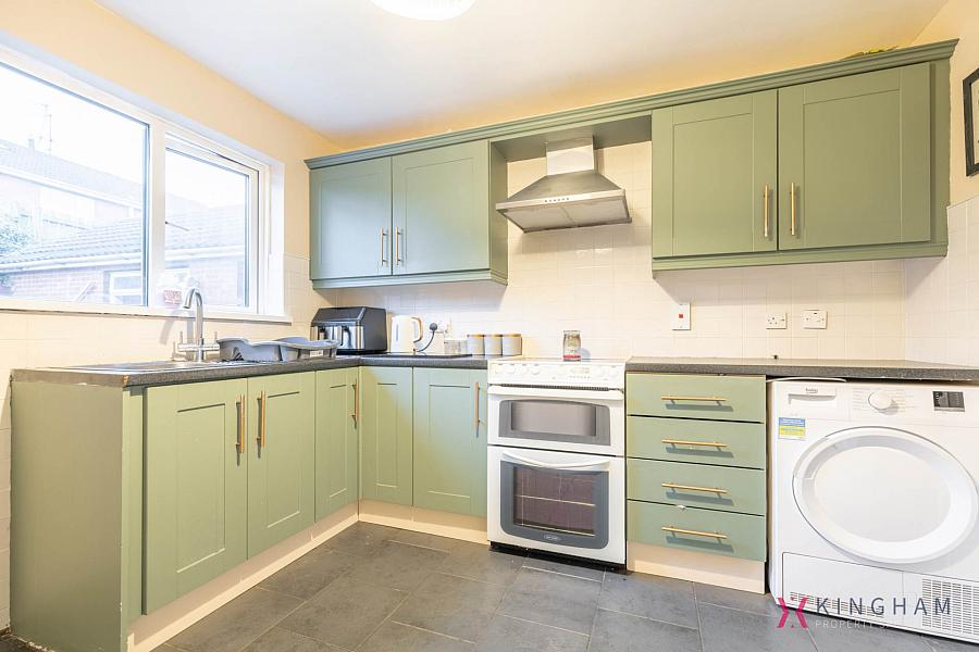 4 Collingwood Avenue