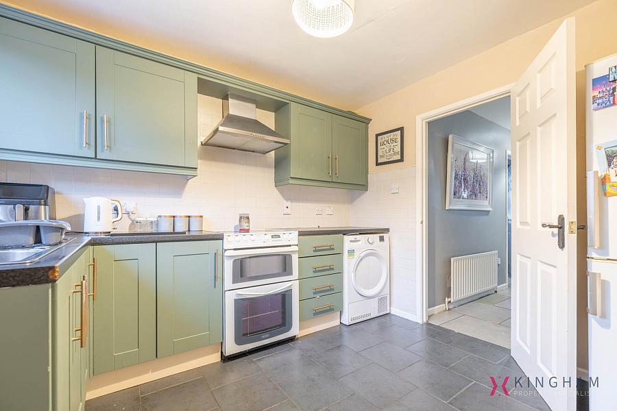 4 Collingwood Avenue