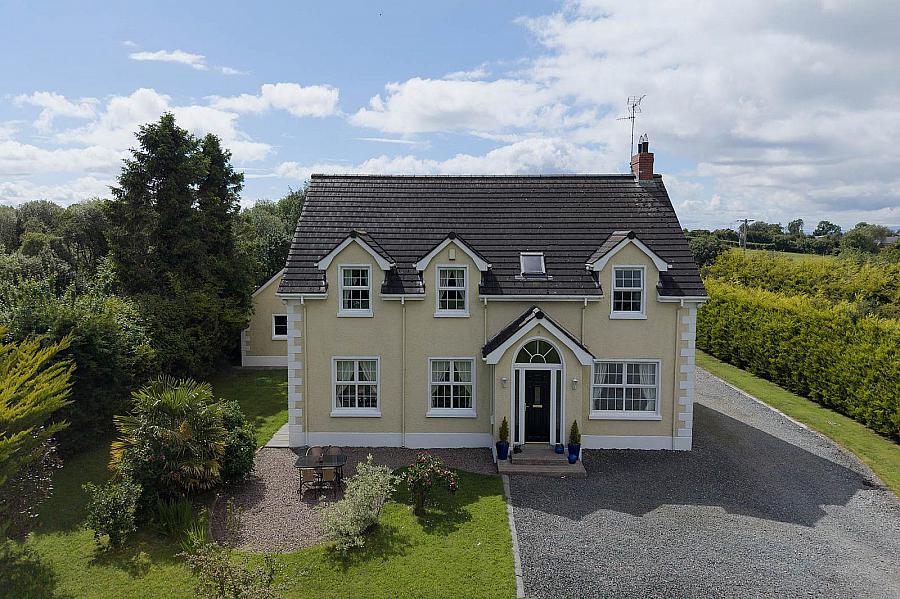 10 Moss Road