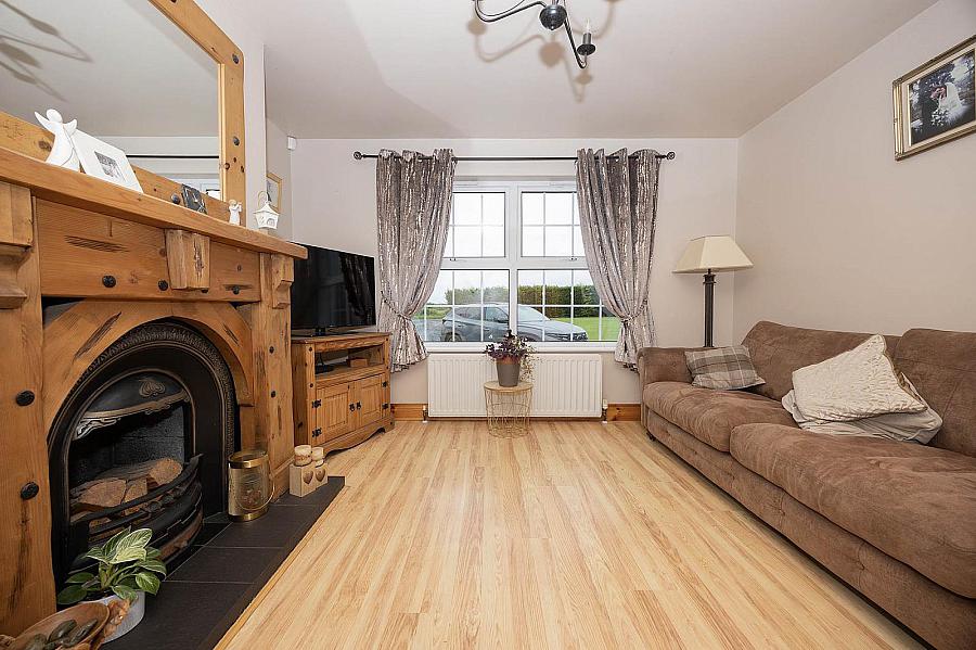 10 Moss Road