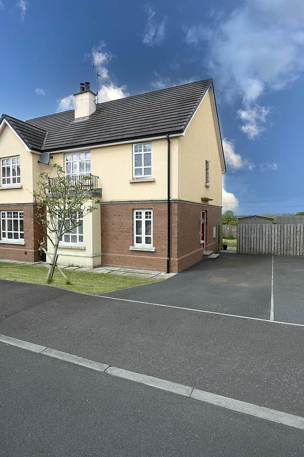 62 Lagan Gate
