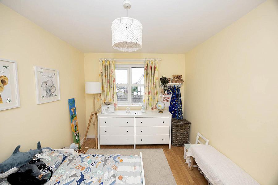 28 Allengrove