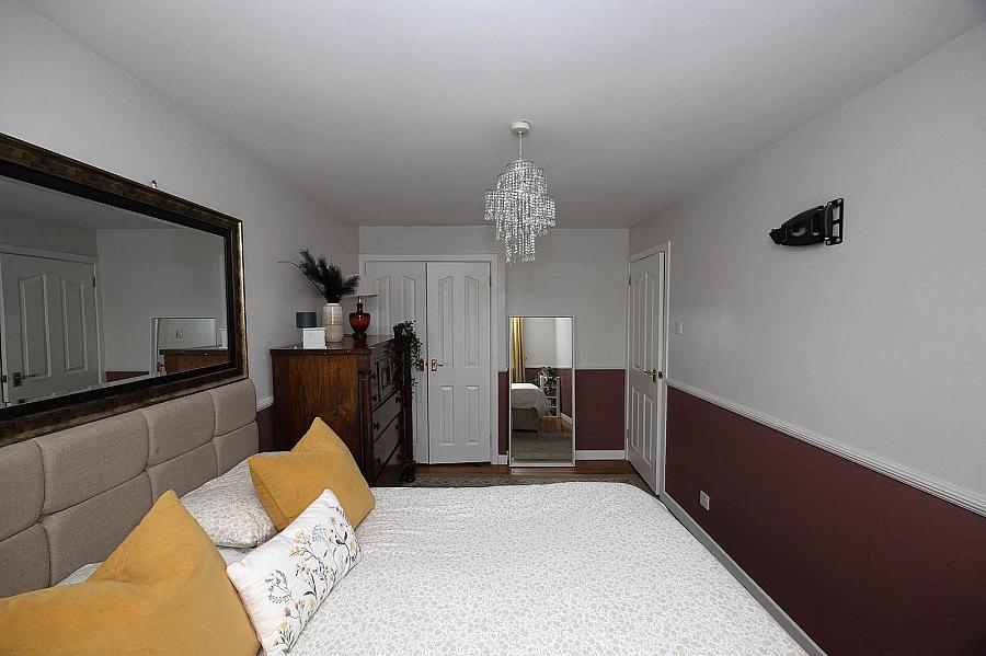 28 Allengrove