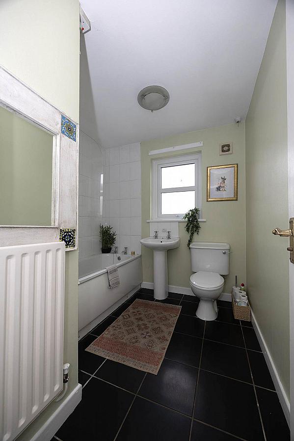 28 Allengrove