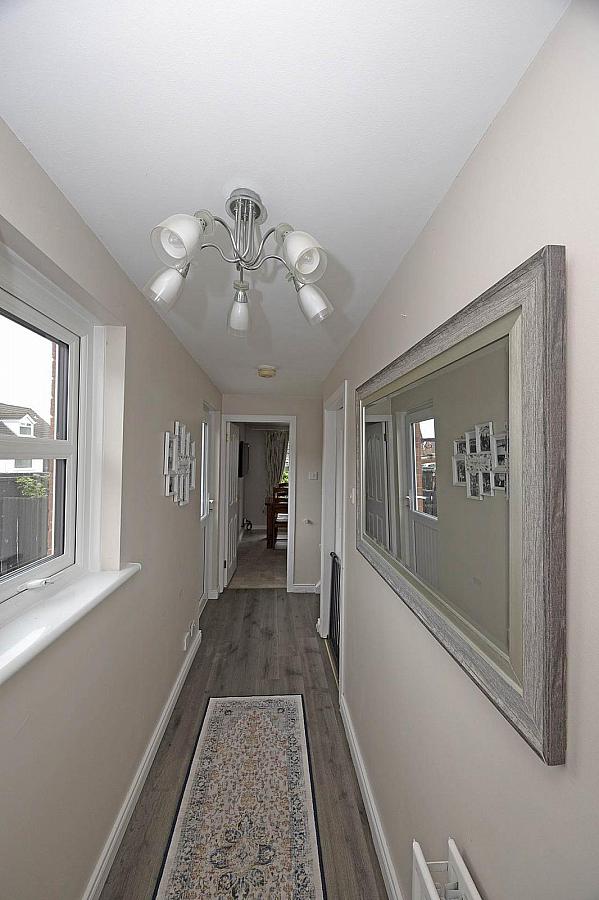 28 Allengrove
