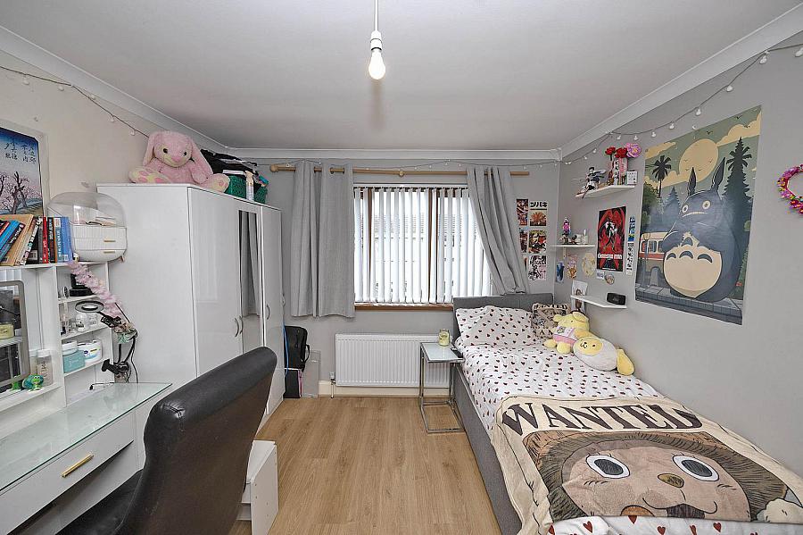 16 Sperrin Drive