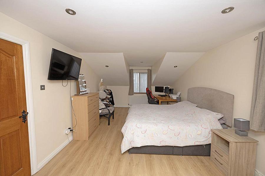 16 Sperrin Drive