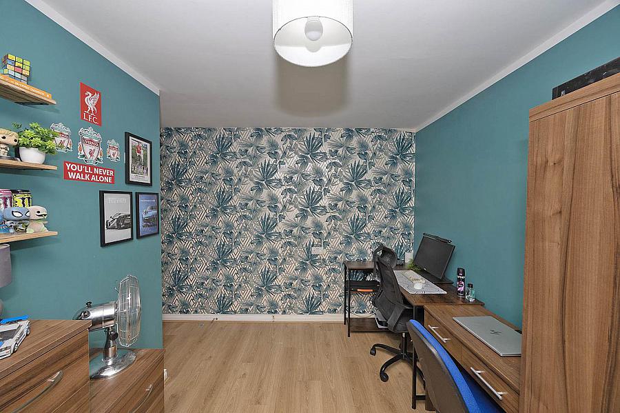 16 Sperrin Drive