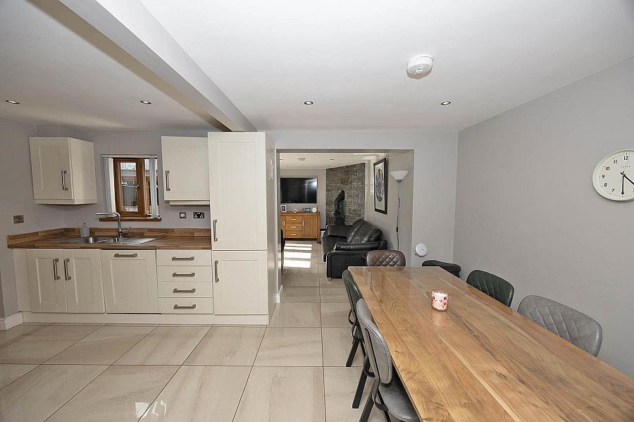 16 Sperrin Drive