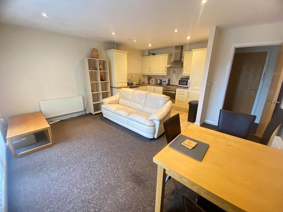 Apt   Scotts Gate,    Abetta Parade