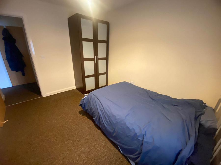 Apt   Scotts Gate,    Abetta Parade