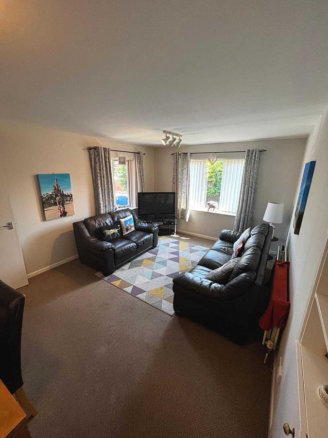 16 Lockside Court