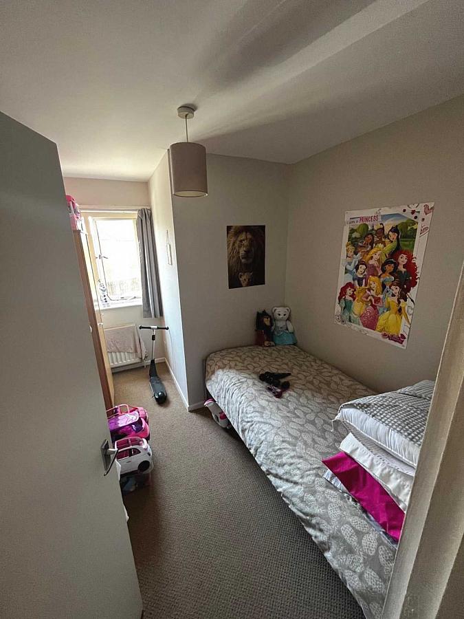 16 Lockside Court