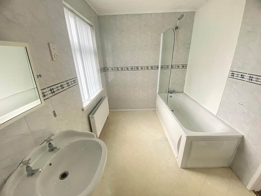 4 Downshire Park Central