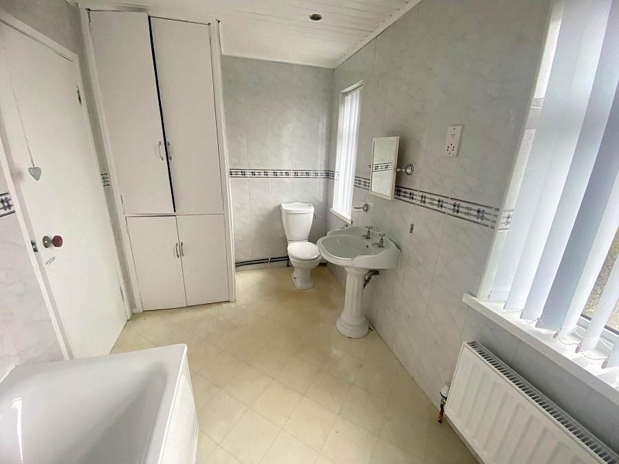 4 Downshire Park Central