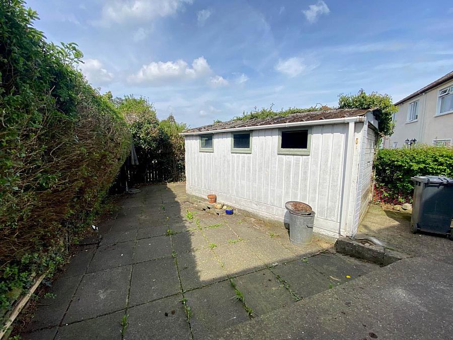 4 Downshire Park Central