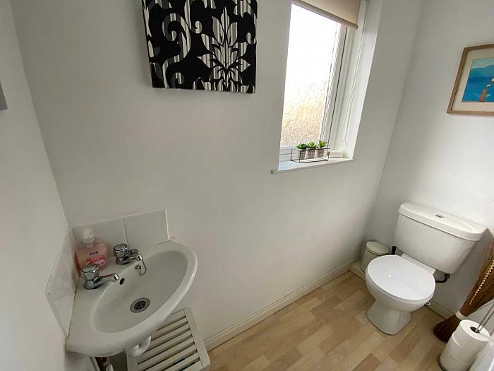 5 Kingscourt Close 5 Kingscourt Close