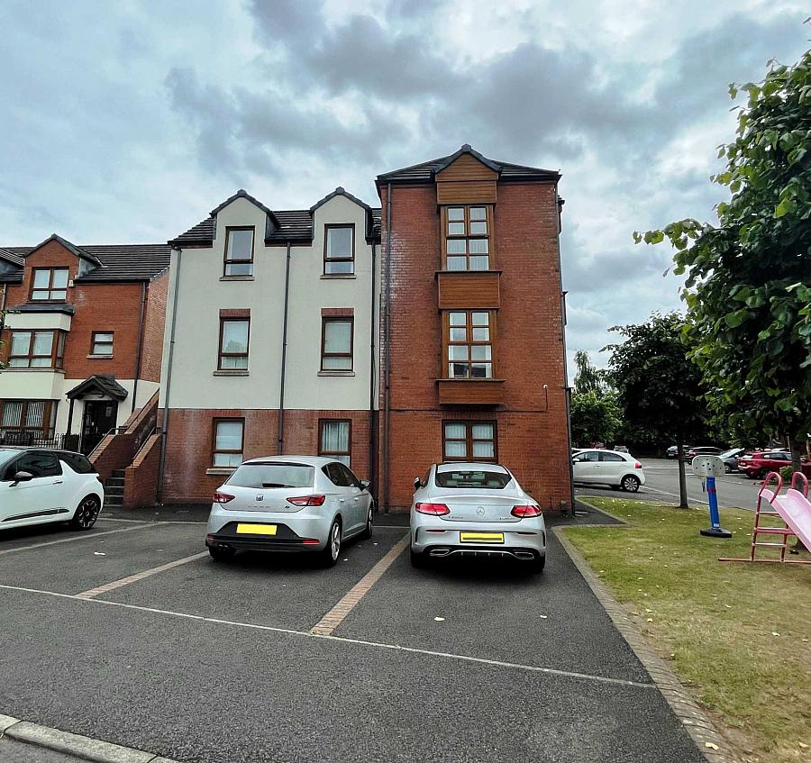 92 Redwood Grove, Dunmurry, Belfast, BT17 9RN