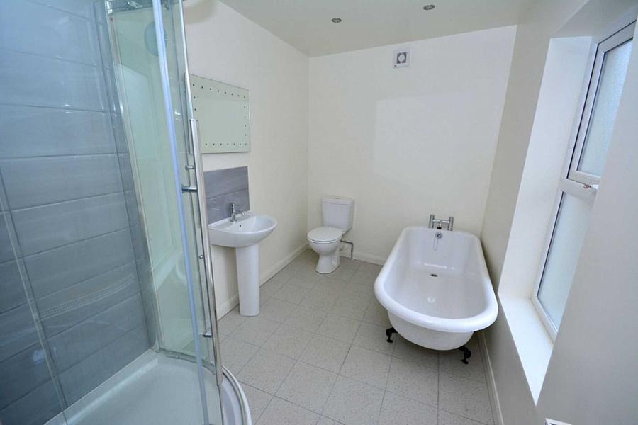Apt Castlereagh Street