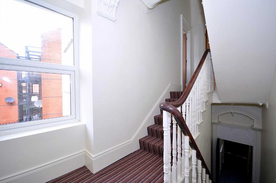 Apt Castlereagh Street