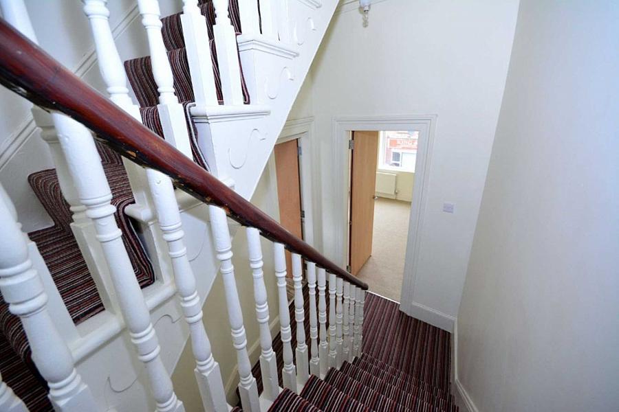 Apt Castlereagh Street