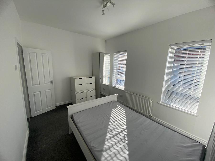 142 Hyndford Street