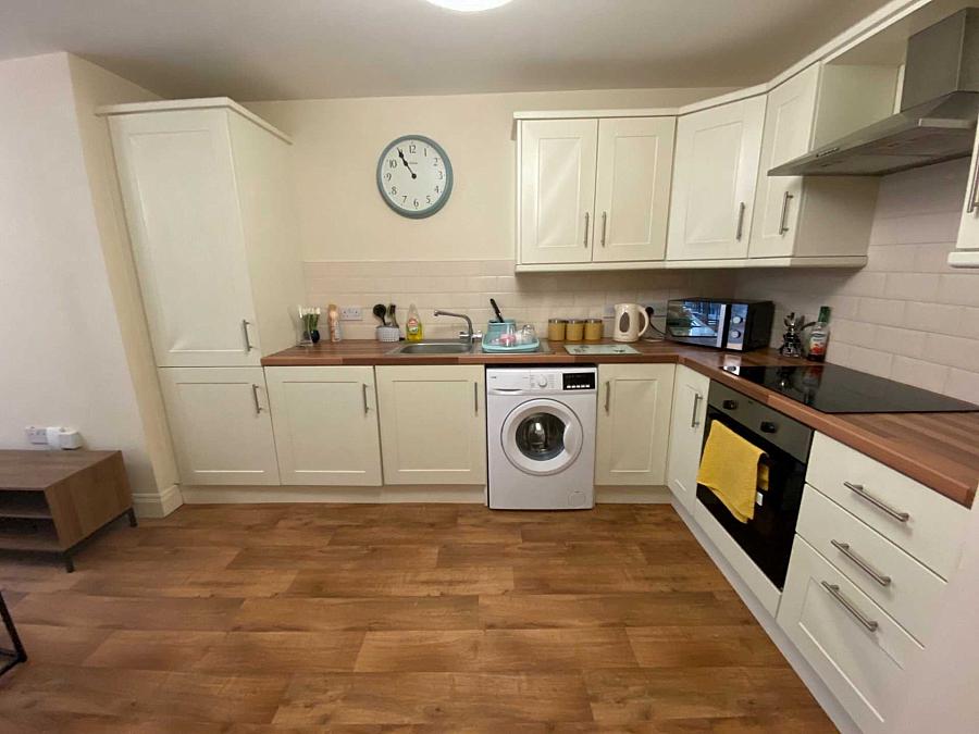 Apt          Bridge Street