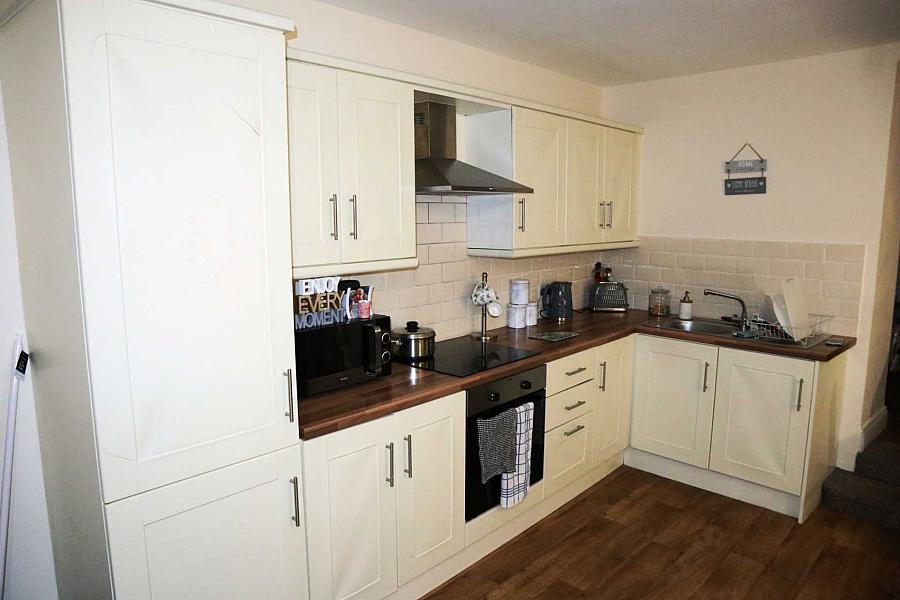 Apt         Bridge Street