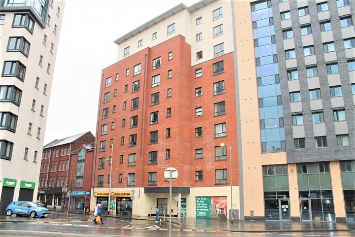 Apt 212 College Court Central King Street