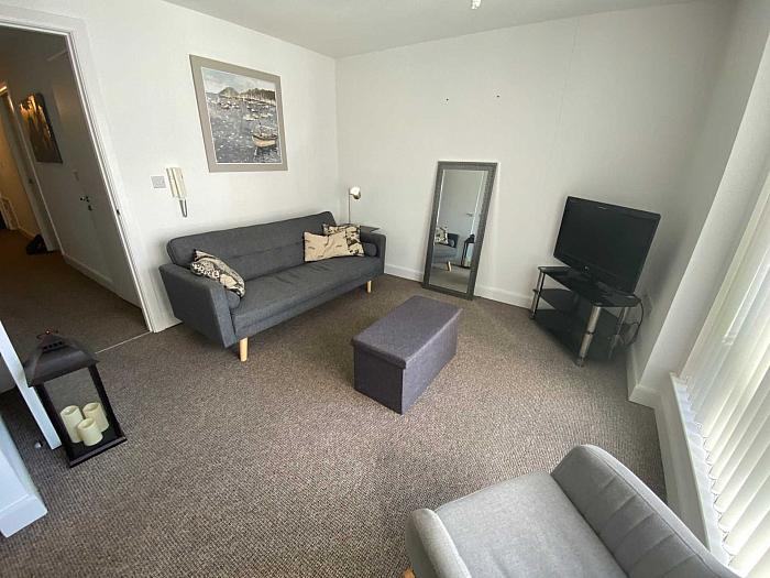 Apt 212 College Court Central King Street