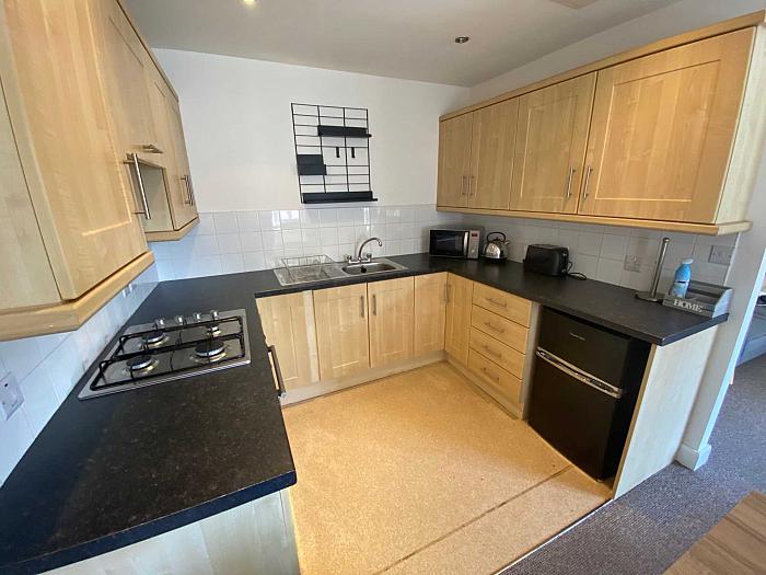 Apt 212 College Court Central King Street