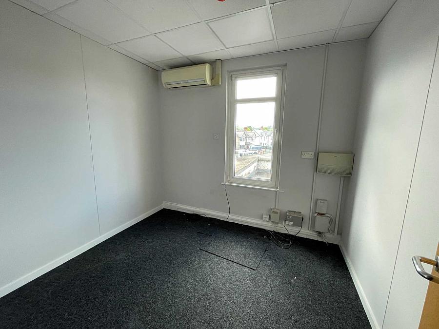 2C Finaghy Road South