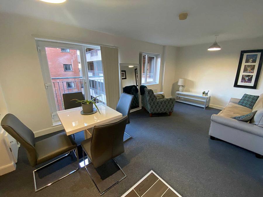 309 College Court Central