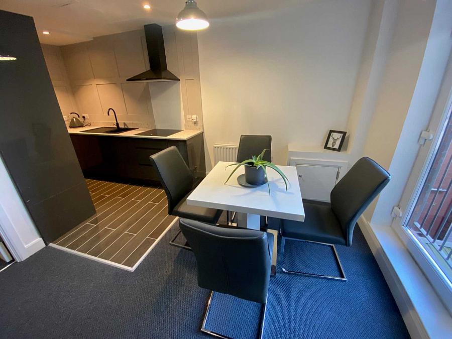 309 College Court Central