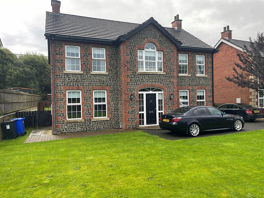 42 The Meadows, Strangford Road, Downpatrick, BT30 6LN