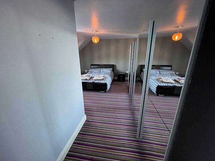 Apt    The Demesne Apt    The Demesne