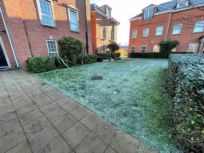 Apt    The Demesne Apt    The Demesne