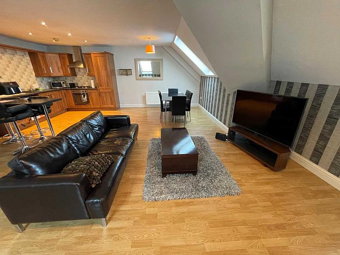 Apt    The Demesne Apt    The Demesne