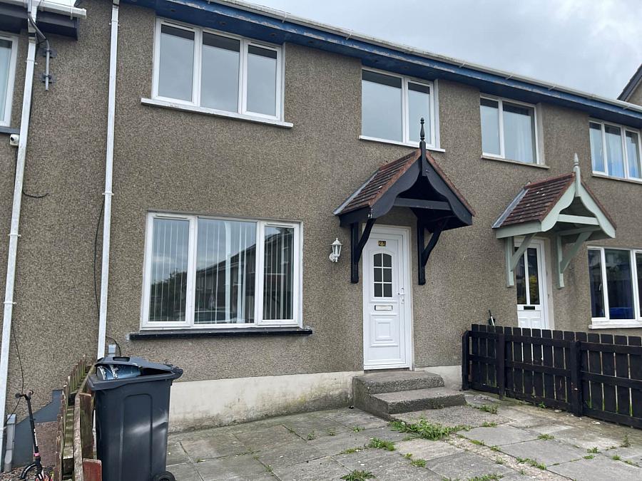 25 Struell Close