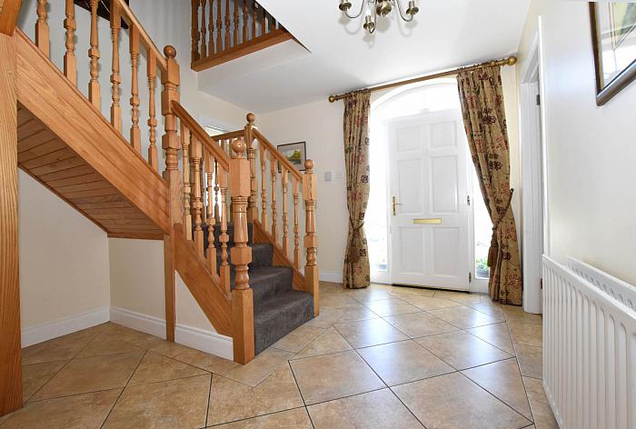30 Carnglave Manor