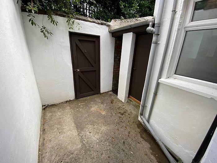 208 Donegall Avenue