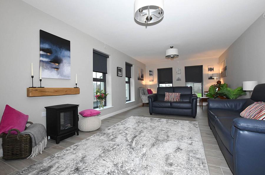 34 Castlerainey Road