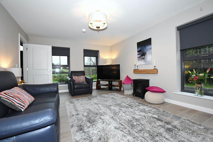 34 Castlerainey Road