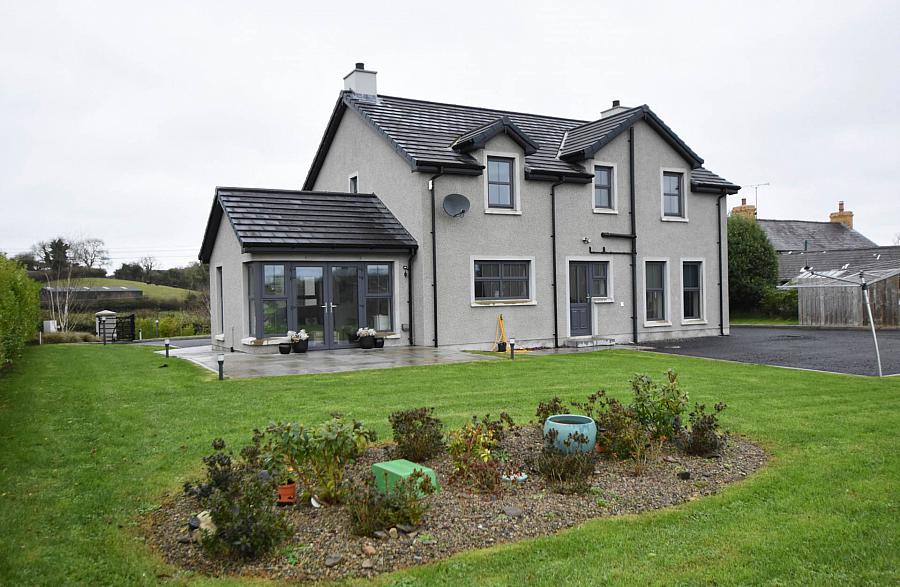 34 Castlerainey Road