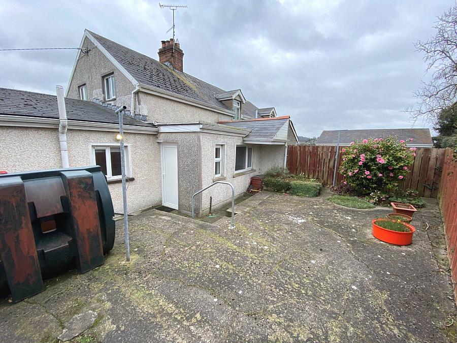 14 Downpatrick Road