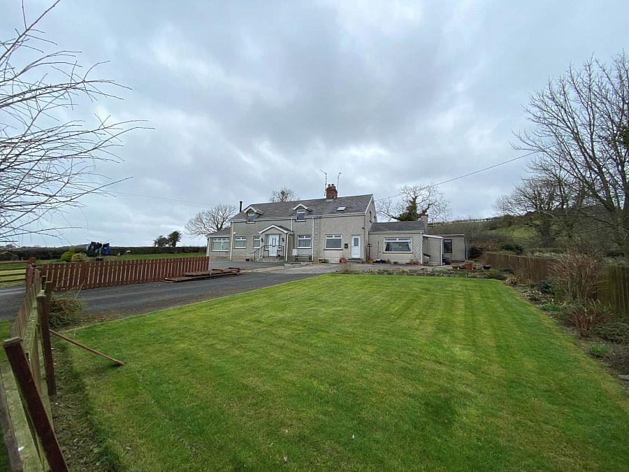 14 Downpatrick Road