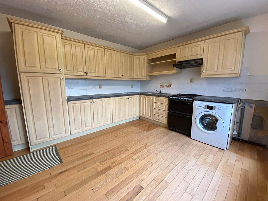 14 Downpatrick Road