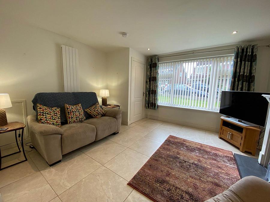 66 Woodview Crescent