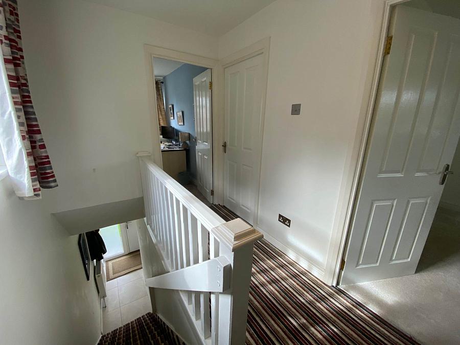 66 Woodview Crescent